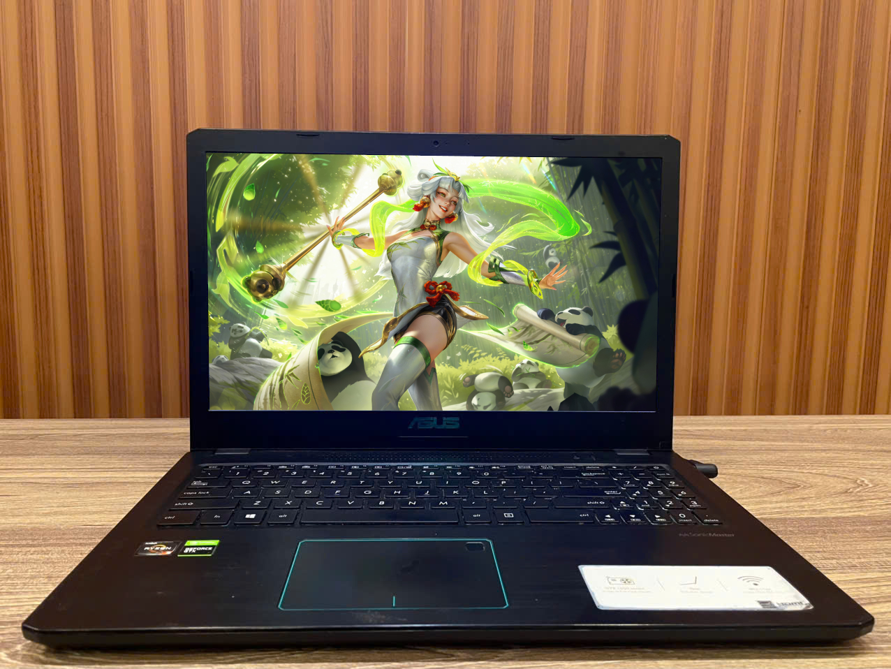 Laptop Gaming ASUS - 15.6" FHD / Ryzen 5 3500U / RTX 1050 4G / 16G / 256G